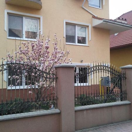 Apartments I & I Beregovo Exterior foto